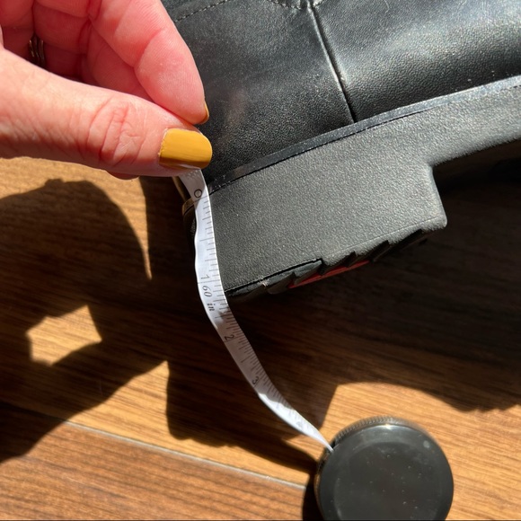 Fitflop Signey Leather Booties NWOT - Picture 7 of 8